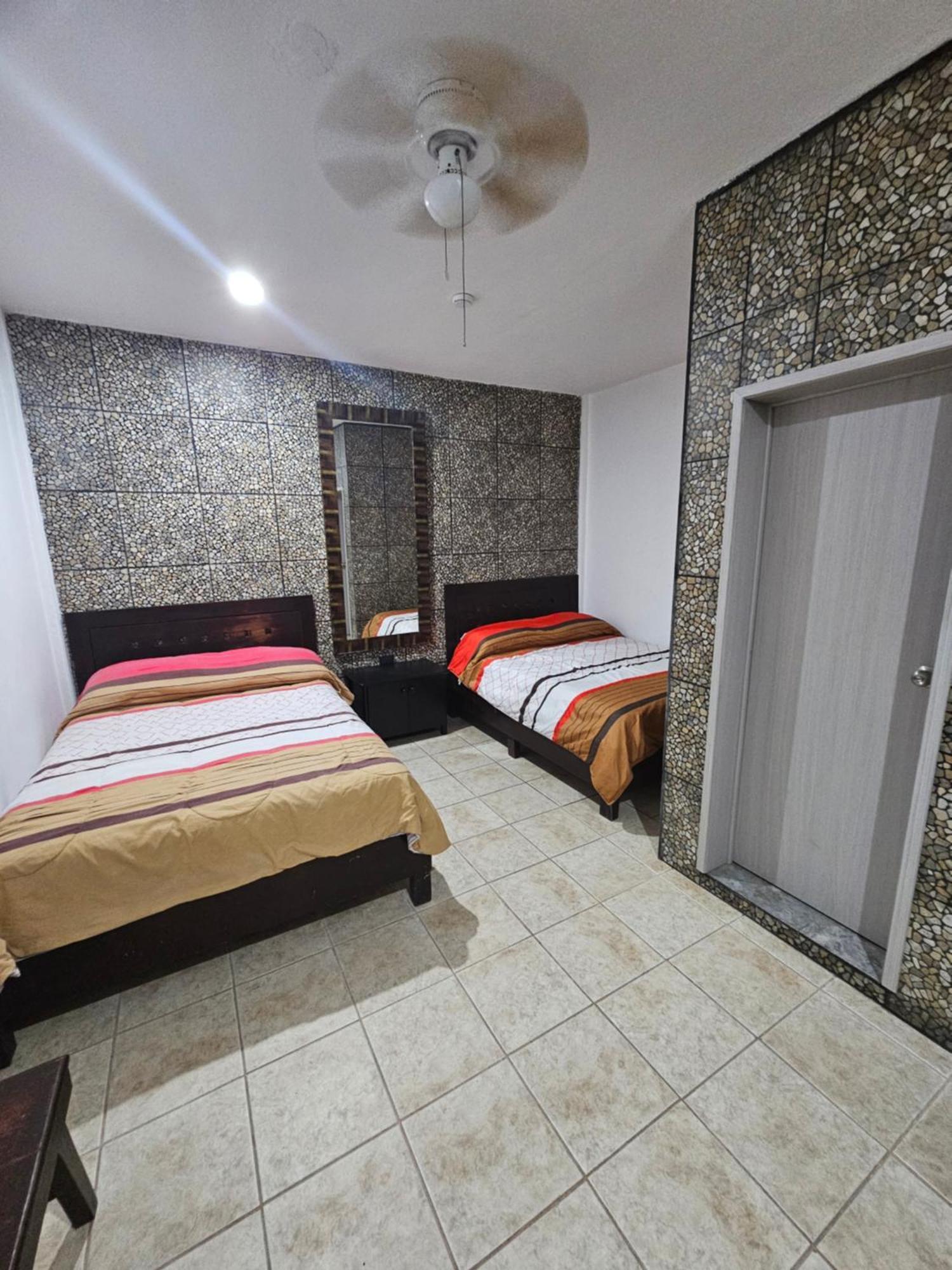 Hotel Posada Marcas カンクン エクステリア 写真