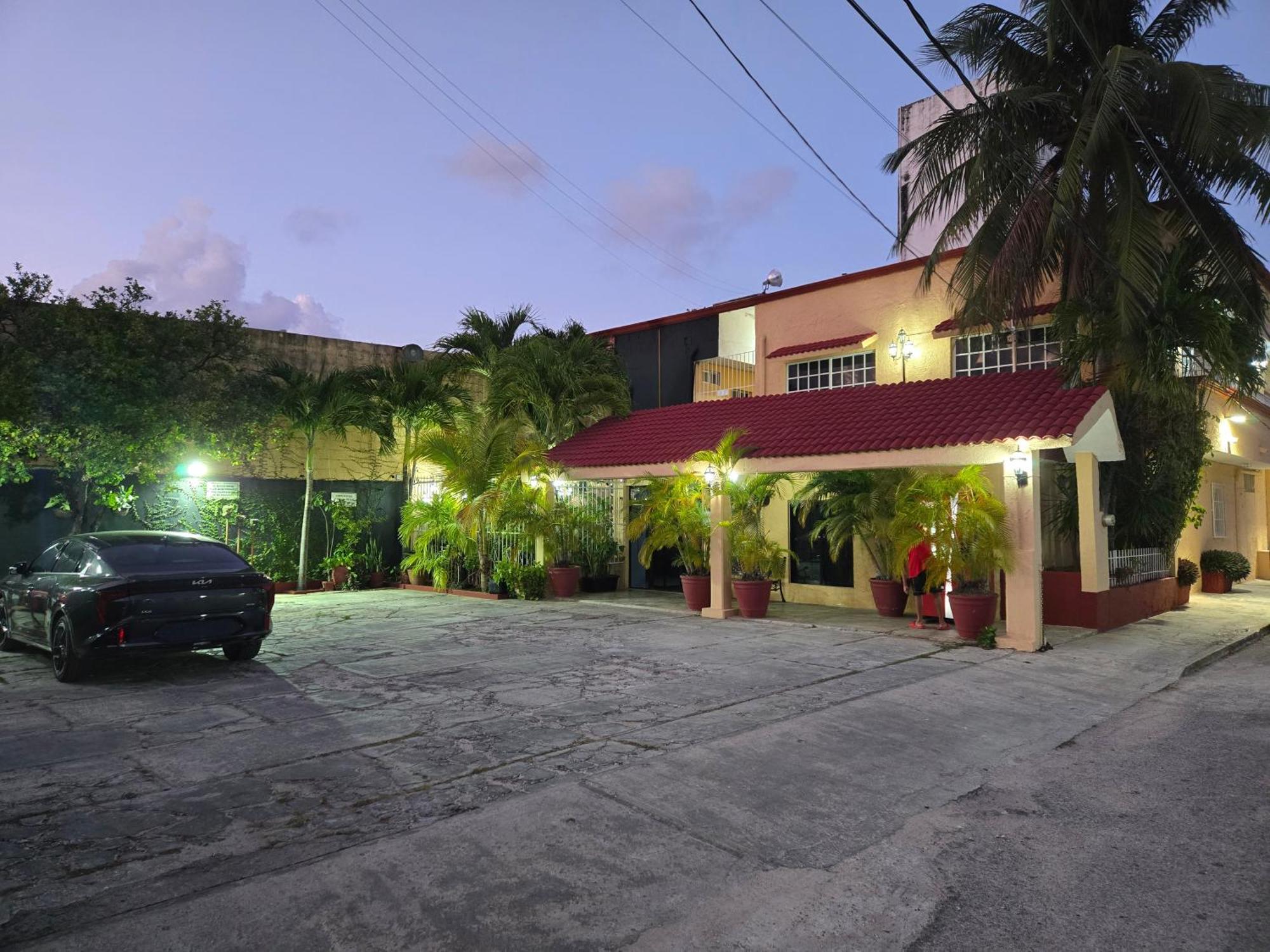 Hotel Posada Marcas カンクン エクステリア 写真